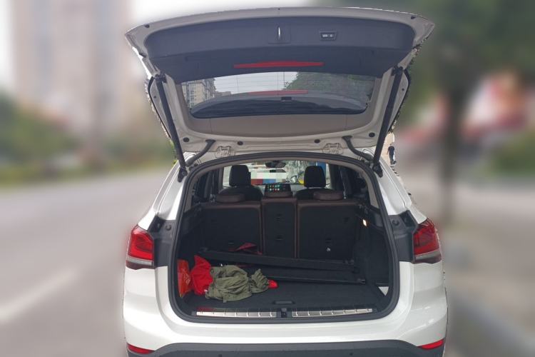Used BMW X1 2020 sDrive25Li Leading Model Trunk