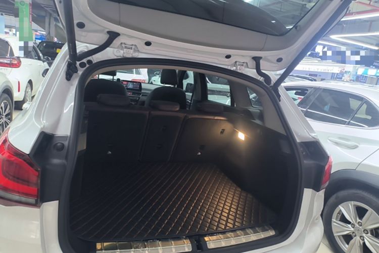 Used BMW X1 2020 sDrive25Li Leading Model Trunk