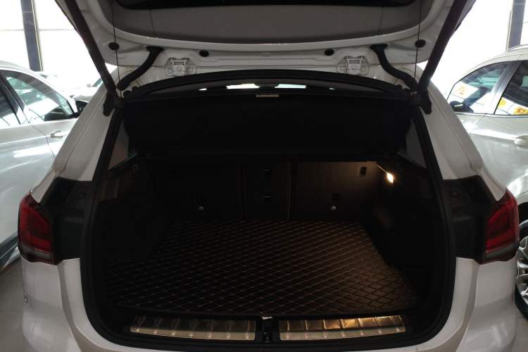 Used BMW X1 2020 sDrive20Li Premium Edition Trunk