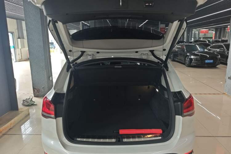 Used BMW X1 2020 sDrive20Li Premium Edition Trunk