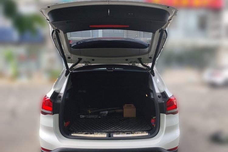 Used BMW X1 2020 sDrive25Li Leading Model Trunk