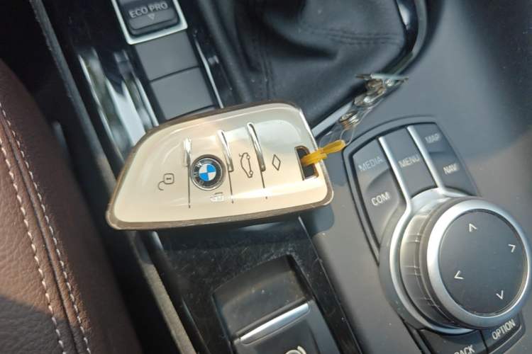 Used BMW X1 2020 sDrive20Li Premium Edition Vehicle Key