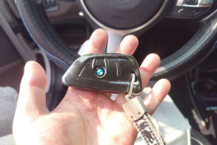 Used BMW X1 2020 sDrive20Li Premium Edition Vehicle Key