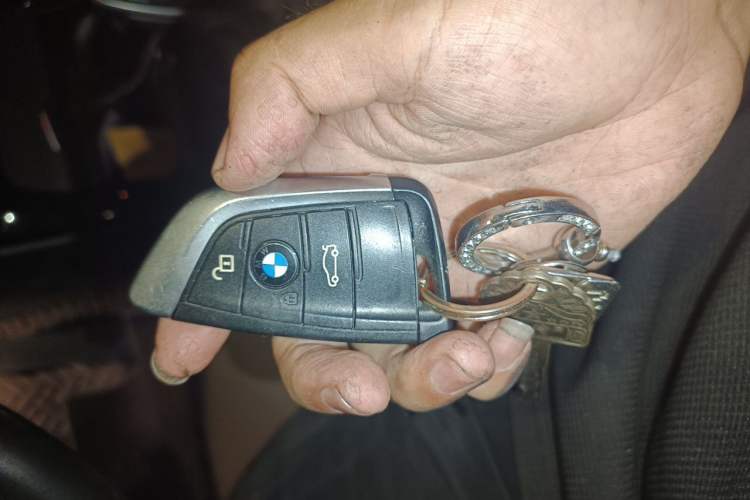 Used BMW X1 2020 sDrive20Li Premium Edition Vehicle Key
