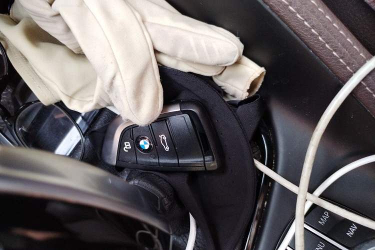 Used BMW X1 2020 sDrive20Li Premium Edition Vehicle Key