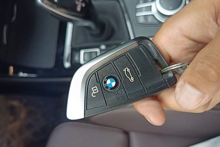 Used BMW X1 2020 xDrive25Li Luxury Edition Vehicle Key
