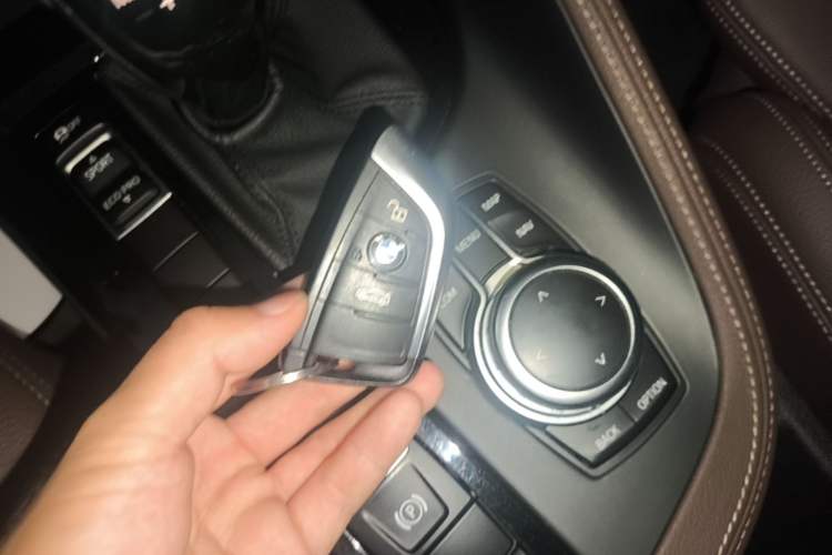 Used BMW X1 2020 sDrive20Li Premium Edition Vehicle Key