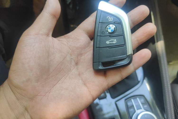 Used BMW X1 2020 xDrive25Li Luxury Edition Vehicle Key