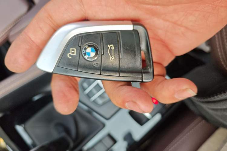 Used BMW X1 2020 sDrive20Li Premium Edition Vehicle Key