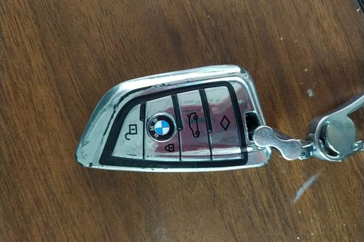 Used BMW X1 2020 sDrive20Li Premium Edition Vehicle Key