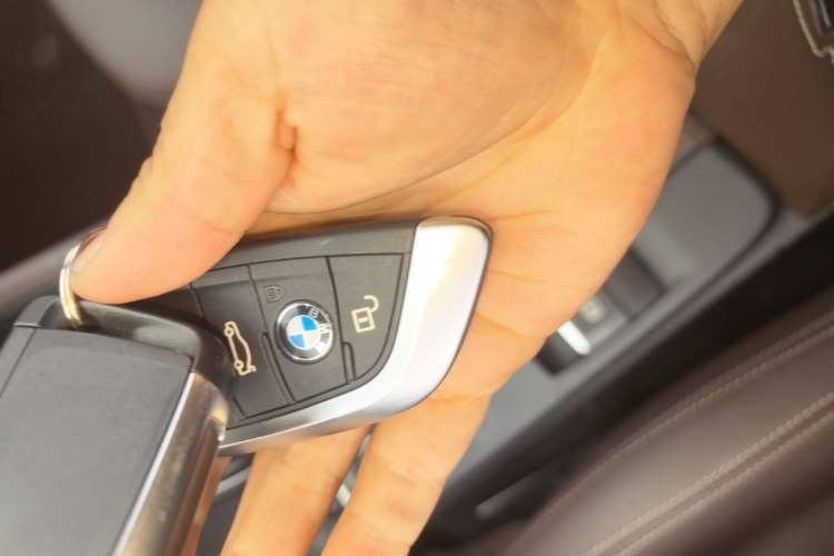 Used BMW X1 2020 sDrive25Li Leading Model Vehicle Key