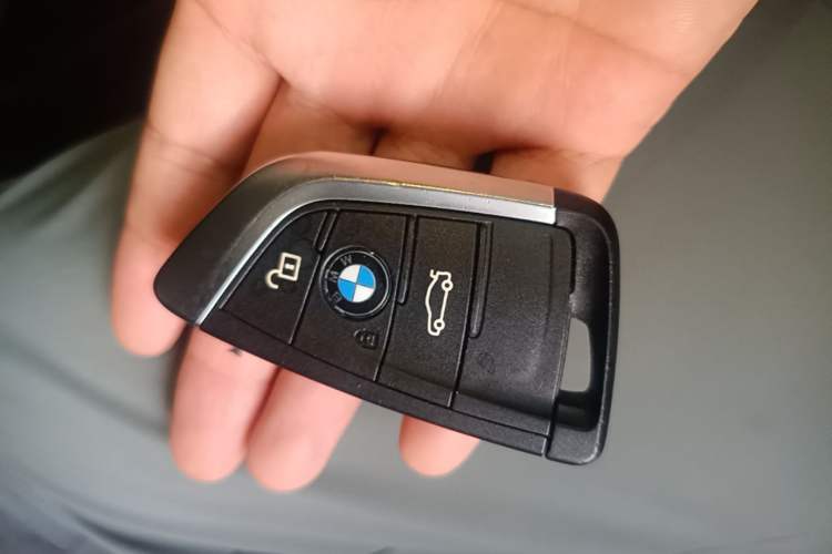 Used BMW X1 2020 sDrive20Li Premium Edition Vehicle Key