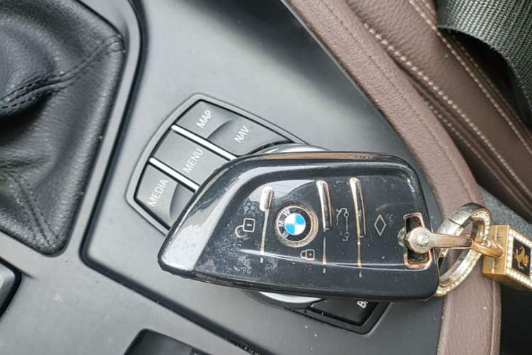 Used BMW X1 2020 sDrive25Li Leading Model Vehicle Key