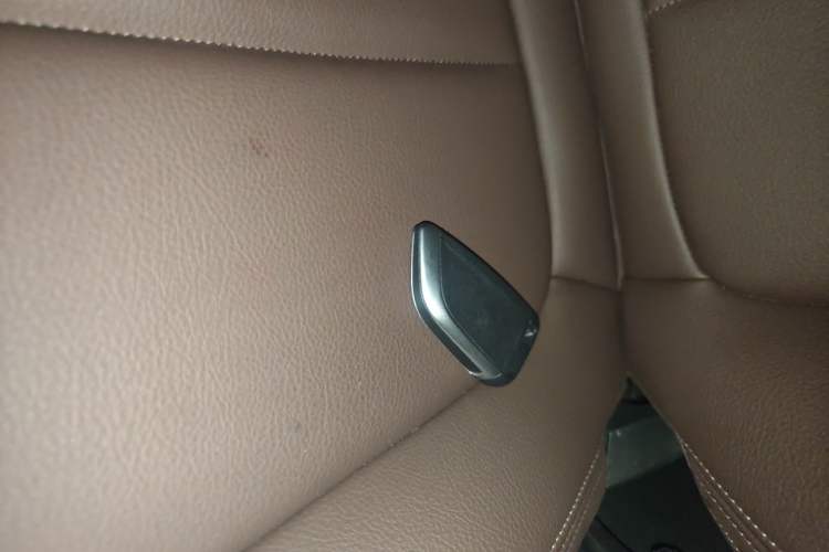 Used BMW X1 2020 sDrive20Li Premium Edition Vehicle Key