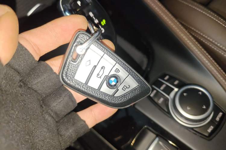 Used BMW X1 2020 sDrive20Li Premium Edition Vehicle Key