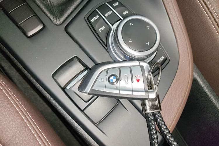 Used BMW X1 2020 sDrive25Li Leading Model Vehicle Key