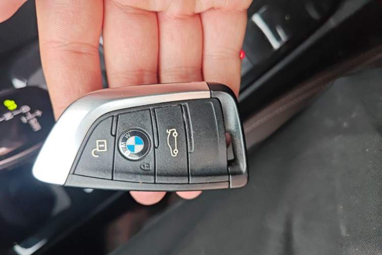 Used BMW X1 2020 sDrive20Li Premium Edition Vehicle Key