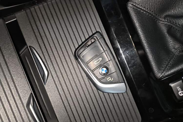 Used BMW X1 2020 xDrive25Li Luxury Edition Vehicle Key