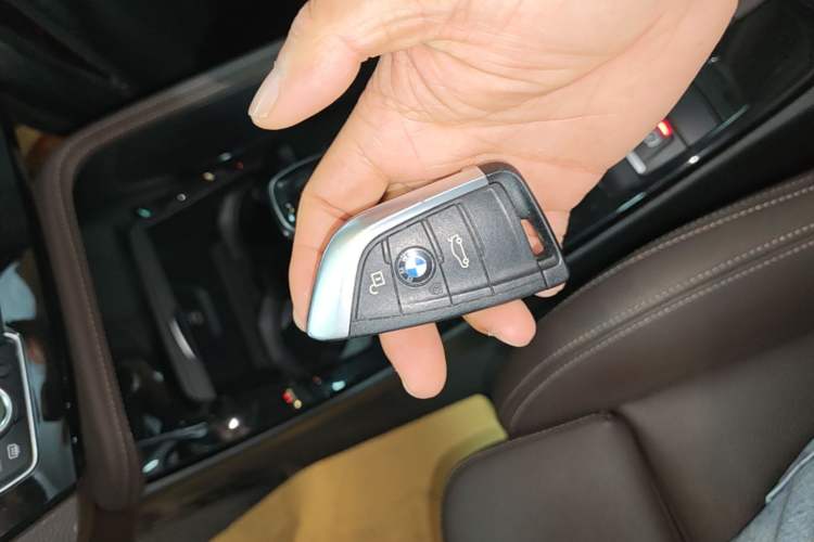 Used BMW X1 2020 xDrive25Li Luxury Edition Vehicle Key