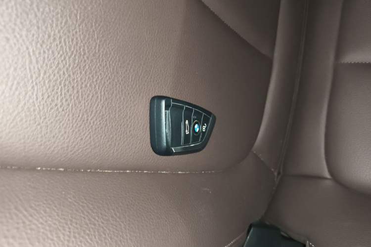 Used BMW X1 2020 xDrive25Li Luxury Edition Vehicle Key