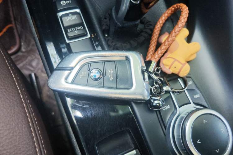 Used BMW X1 2020 sDrive20Li Premium Edition Vehicle Key