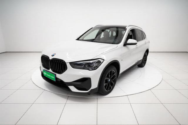 Ojetý BMW X1 2020 sDrive25Li Leading Model