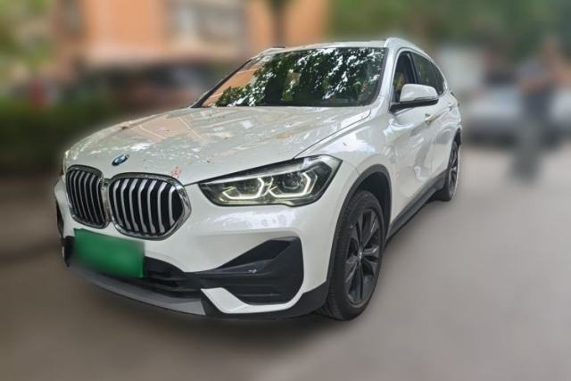 Ojetý BMW X1 2020 sDrive20Li Fashion Model