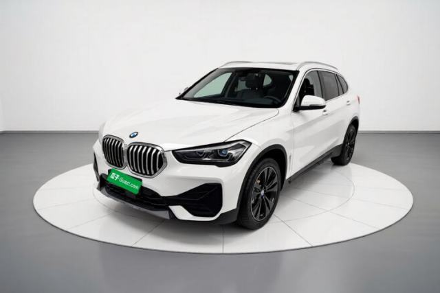BMW X1 2020 sDrive20Li Fashion Model с пробегом