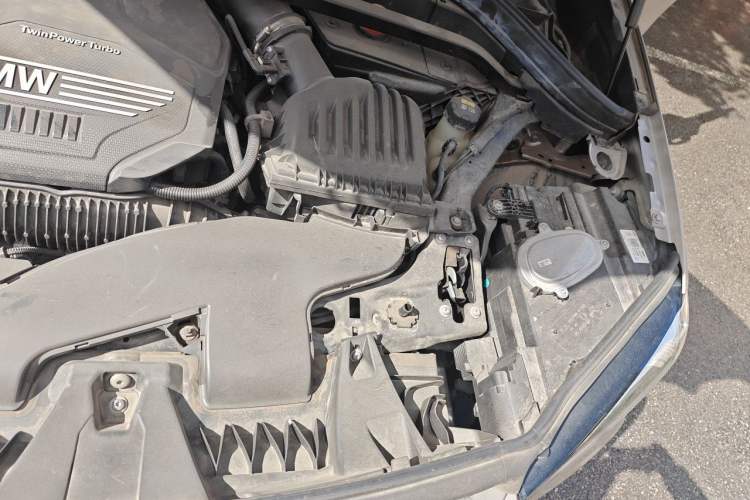 Used BMW X1 2020 xDrive25Li Luxury Edition Engine Bay Left