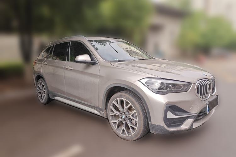 Used BMW X1 2020 xDrive25Li Luxury Edition Front Right 45 Deg
