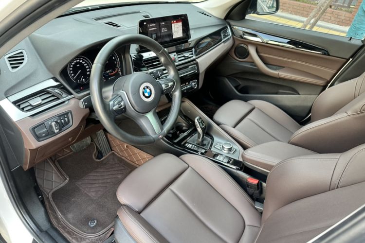 Used BMW X1 2020 sDrive20Li Premium Edition Interior 11