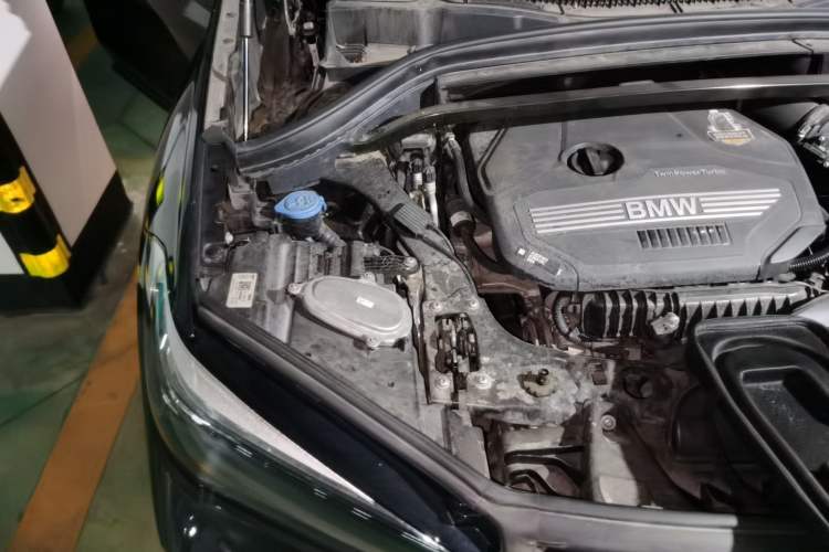 Used BMW X1 2021 sDrive20Li Premium Edition Engine Bay Right