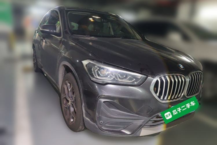 Used BMW X1 2021 sDrive25Li Leading Model Front Right 45 Deg
