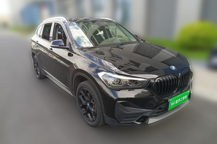 Used BMW X1 2021 sDrive25Li Leading Model Front Right 45 Deg