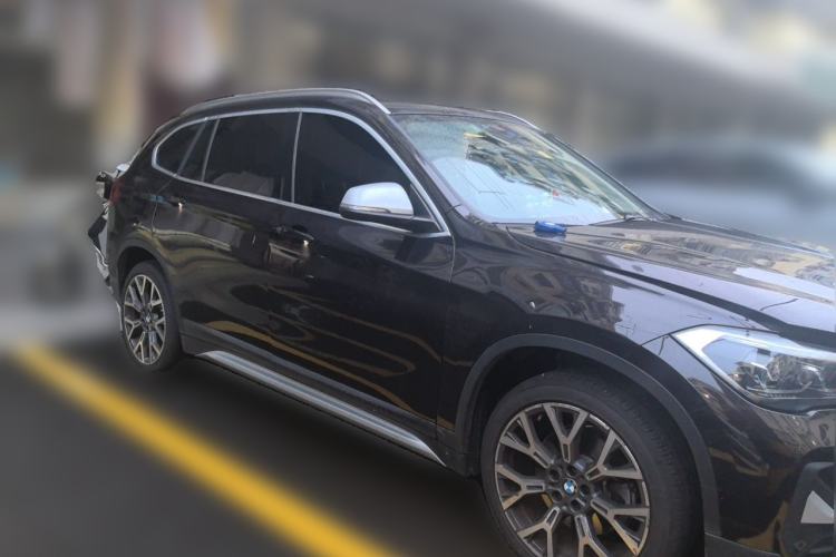 Used BMW X1 2021 xDrive25Li Luxury Model Front Right 45 Deg