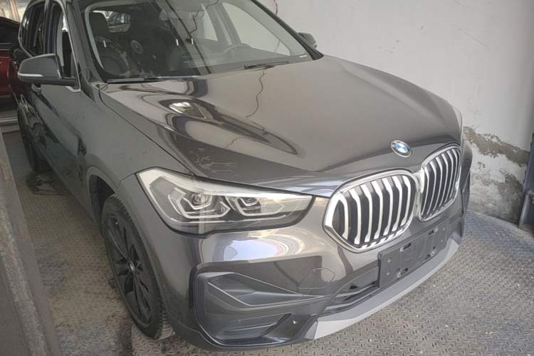 Used BMW X1 2021 sDrive20Li Fashion Model Front Right 45 Deg