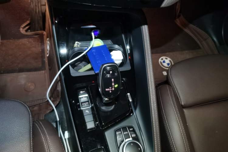 Used BMW X1 2021 sDrive20Li Premium Edition Gear Lever