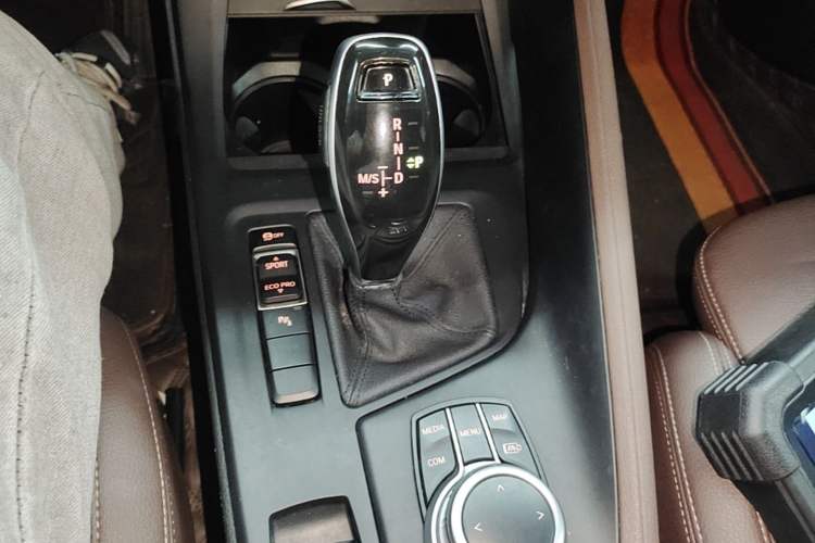 Used BMW X1 2021 sDrive25Li Leading Model Gear Lever