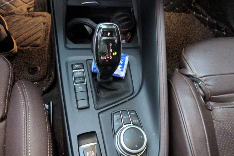 Used BMW X1 2021 sDrive25Li Leading Model Gear Lever