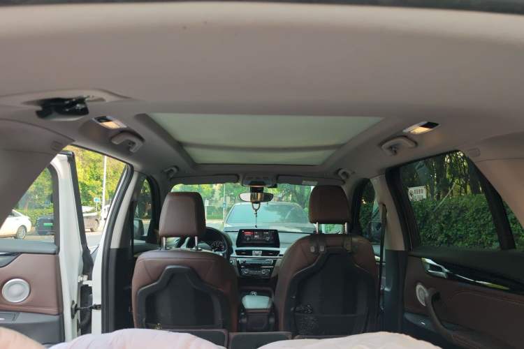 Used BMW X1 2021 Restyled sDrive25Li Leading Edition Headliner