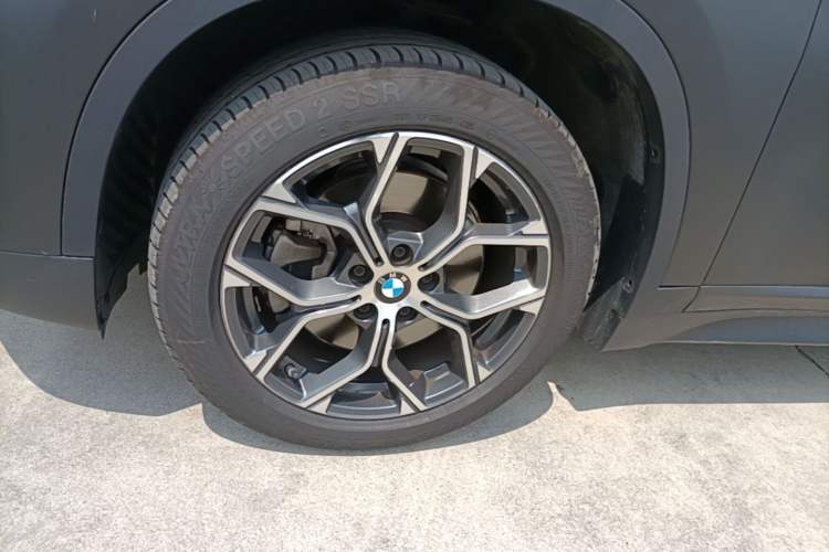 Used BMW X1 2021 Restyled sDrive25Li Leading Edition Left Front Wheel Hub
