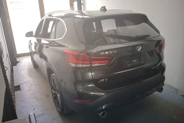 Used BMW X1 2021 sDrive20Li Fashion Model Rear Left 45 Deg