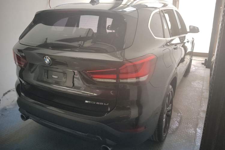 Used BMW X1 2021 sDrive20Li Fashion Model Rear Right 45 Deg