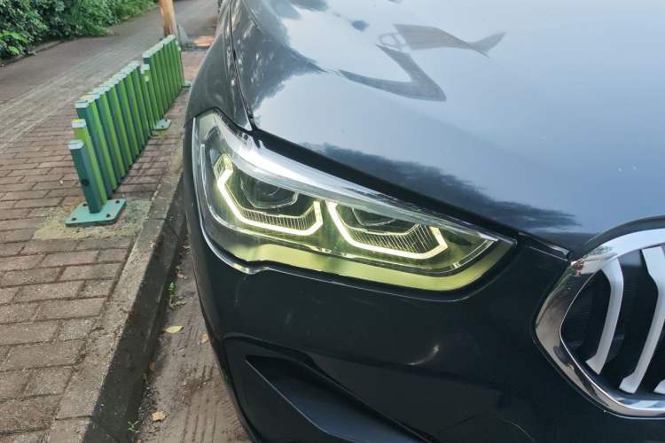 Used BMW X1 2021 Restyled sDrive25Li Leading Edition Right Front Headlight