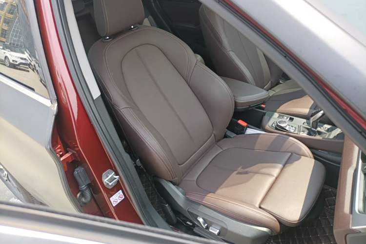 Used BMW X1 2021 Restyled sDrive25Li Leading Edition Right Front Seat