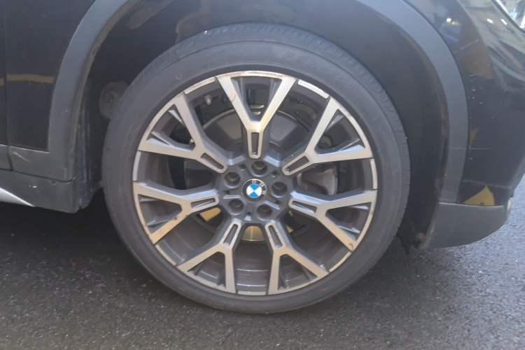 Used BMW X1 2021 xDrive25Li Luxury Model Right Front Wheel Hub