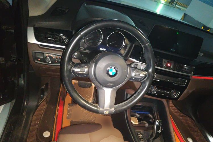 Used BMW X1 2021 sDrive25Li Leading Model Steering Wheel
