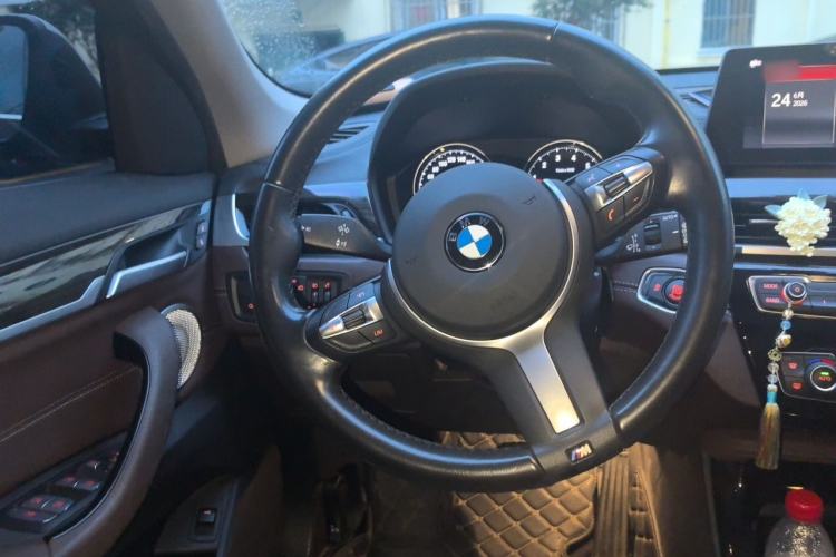 Used BMW X1 2021 xDrive25Li Luxury Model Steering Wheel