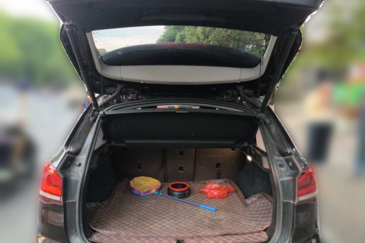 Used BMW X1 2021 sDrive25Li Leading Model Trunk