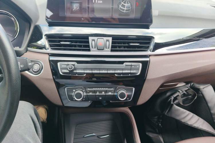 Used BMW X1 2021 sDrive20Li Fashion Model Audio And AC Panel